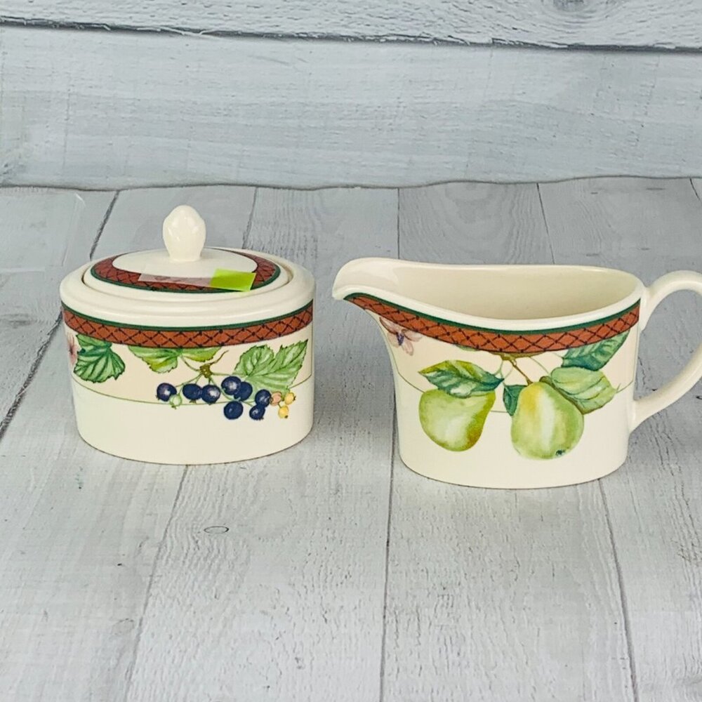 Johnson Brothers AUTUMN GROVE Blueberries Fruit Lidded Sugar Bowl & Creamer Set - Picture 4 of 10